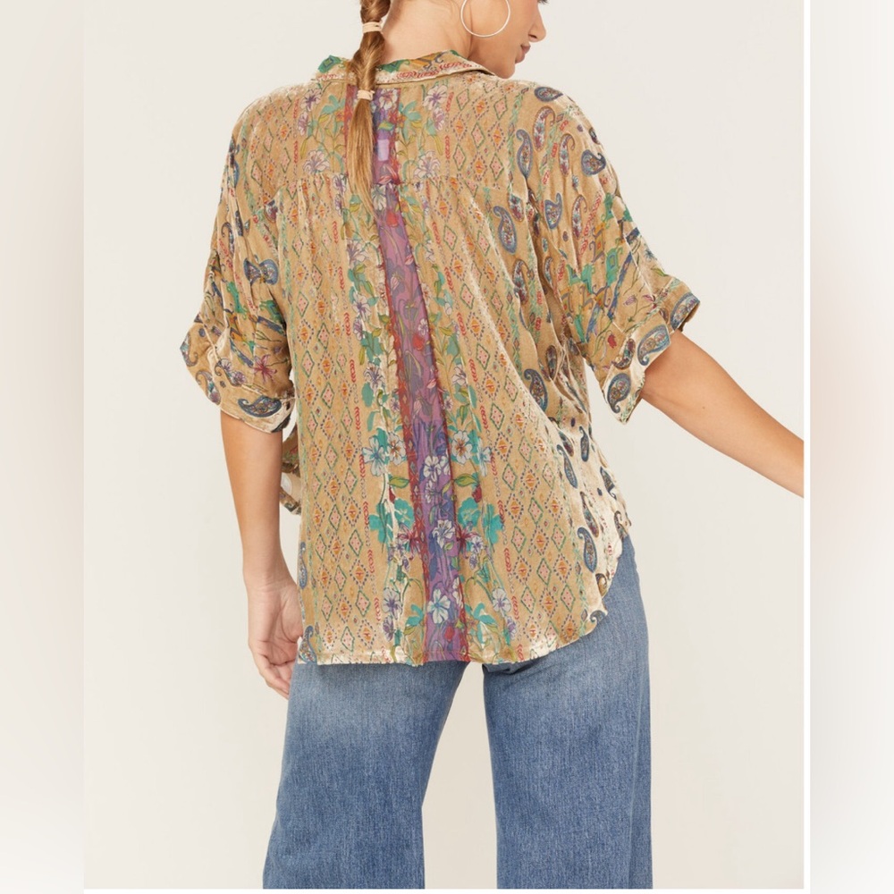 M Johnny Was Women's Sugar Burnout Velvet Paisley Print Lynn Shirt - Picture 2 of 9